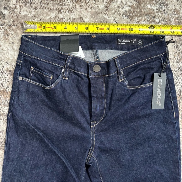 NWT Blank NYC Dark Blue Jeans with Cuffed Hem Size 27 - Picture 4 of 9